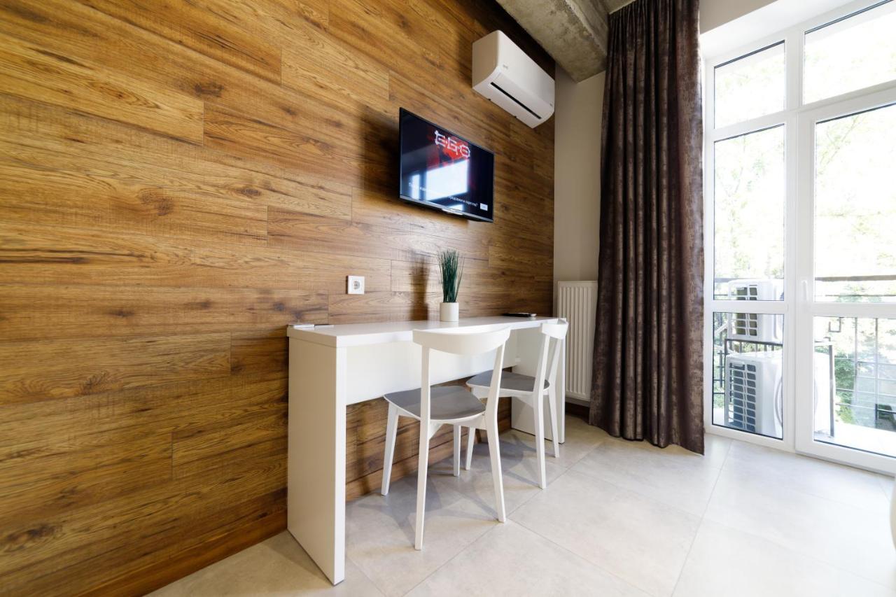 Lux Apartments Λβιβ Εξωτερικό φωτογραφία