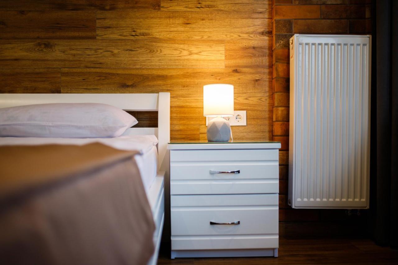 Lux Apartments Λβιβ Εξωτερικό φωτογραφία
