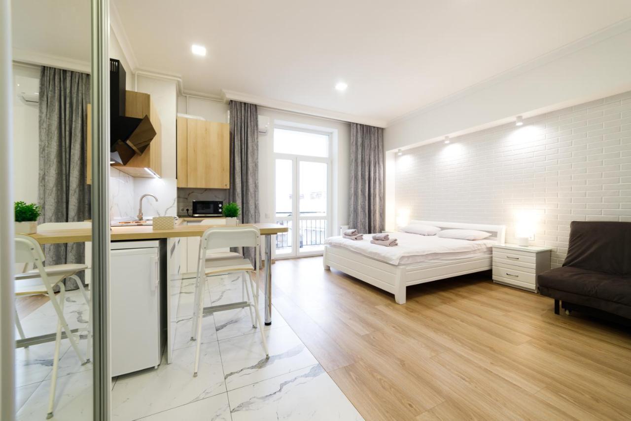 Lux Apartments Λβιβ Εξωτερικό φωτογραφία