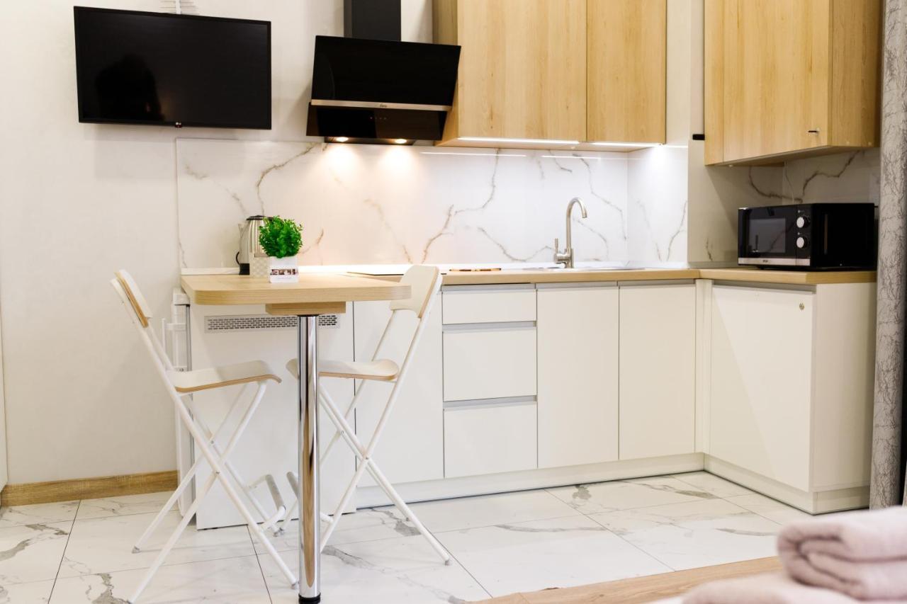Lux Apartments Λβιβ Εξωτερικό φωτογραφία