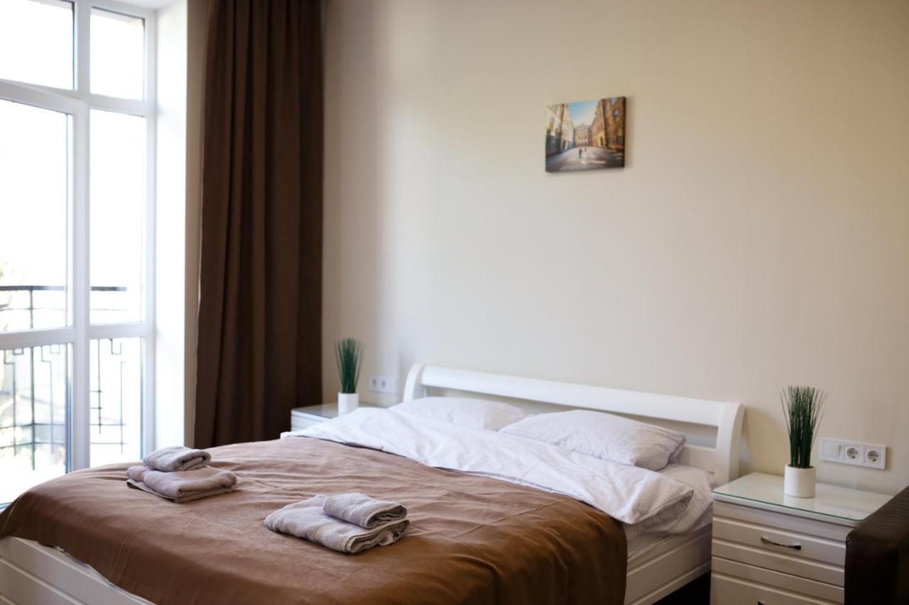 Lux Apartments Λβιβ Εξωτερικό φωτογραφία