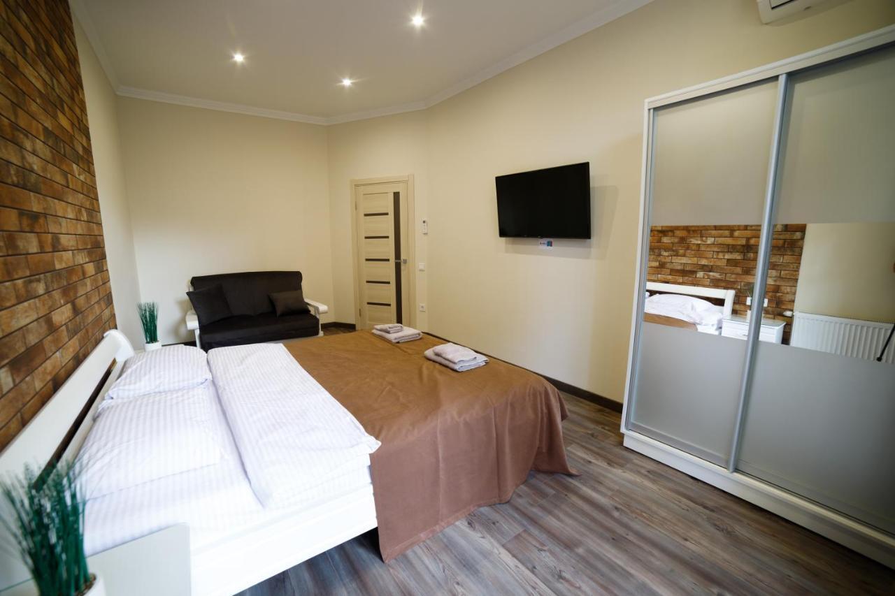 Lux Apartments Λβιβ Εξωτερικό φωτογραφία