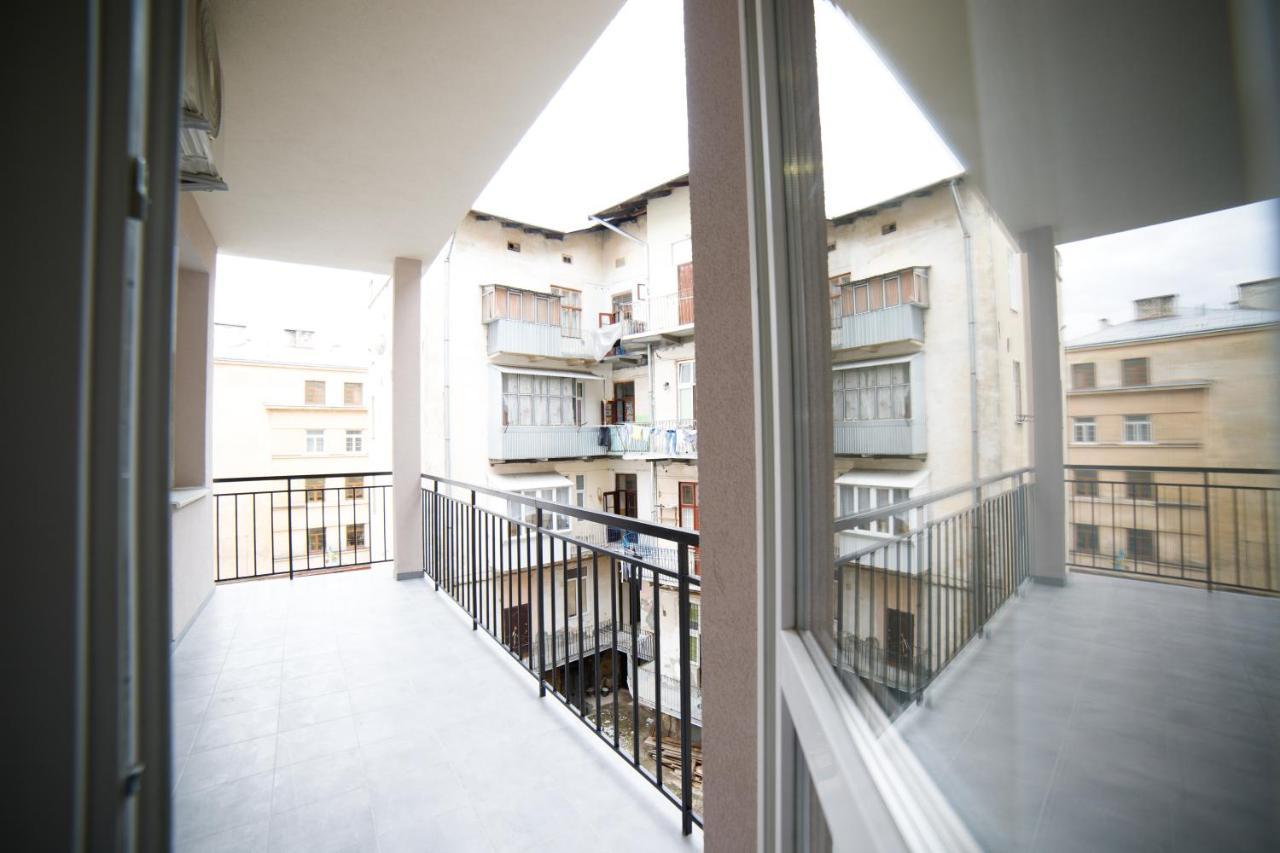 Lux Apartments Λβιβ Εξωτερικό φωτογραφία